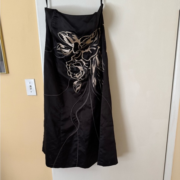 White House Black Market Dresses & Skirts - WHITE HOUSE BLACK MARKET strapless dress - size 14 - EUC
